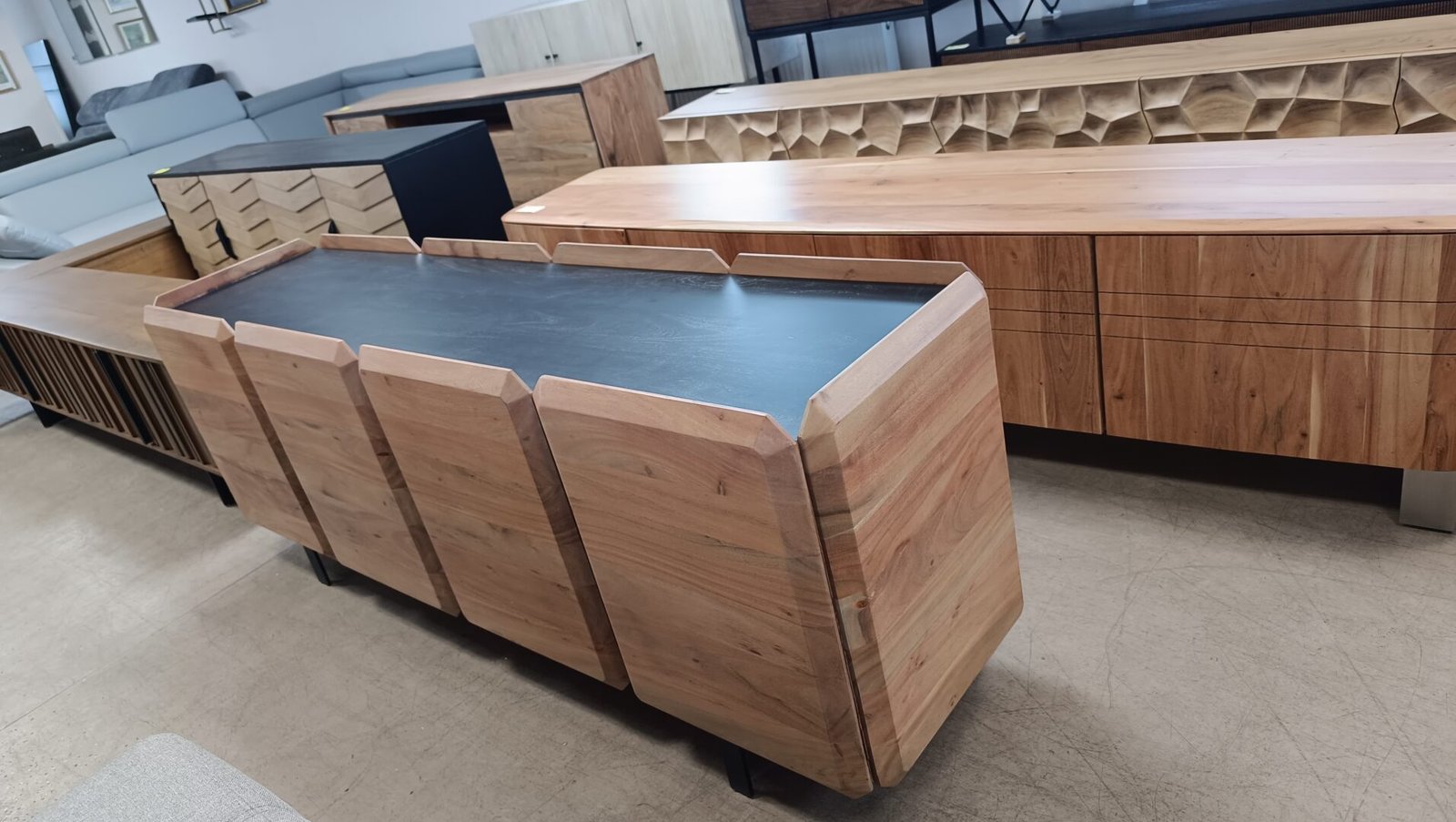 Spintelė "Kiano" - PGA 175x47x67 cm - Image 7